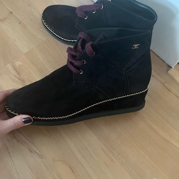 Chanel booties size 36.5 Euro - Picture 6 of 7